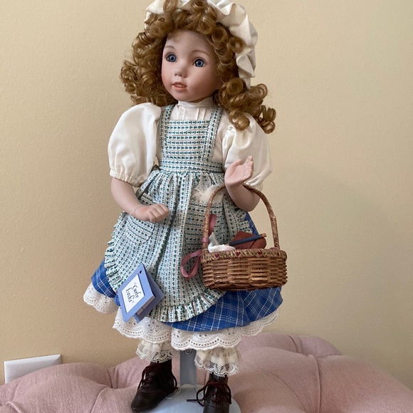 Ashton Drake Toys Ashton Drake Collectible Doll Curly Locks By